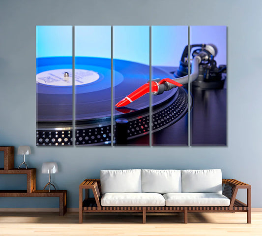 Vinyl Pop-Art Posters for Media Walls | Music Lovers’ Den Guide