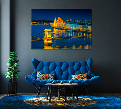 Chain Bridge and Hungarian Parliament Building in Budapest Canvas Print-Canvas Print-CetArt-1 Panel-24x16 inches-CetArt