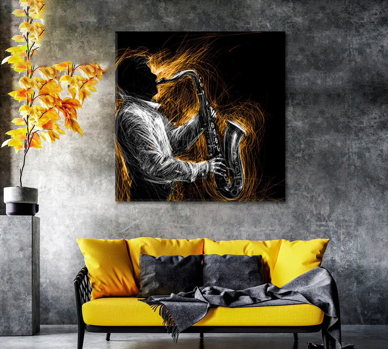 Jazz-Saxophon-Leinwand über Betonwand und gelbem Sofa – urbaner Loft-Stil